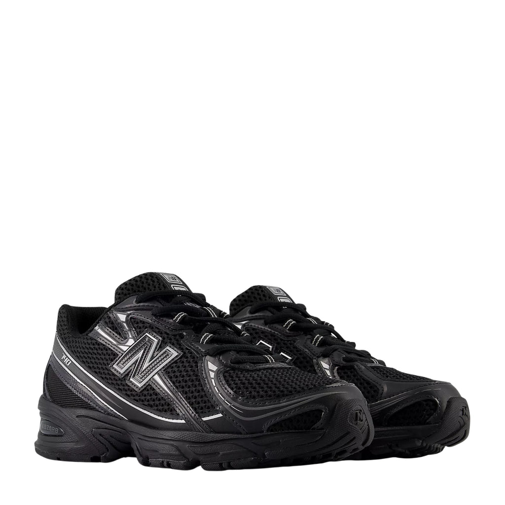 New Balance 740 Black