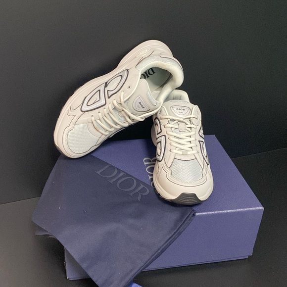Dior B30 White